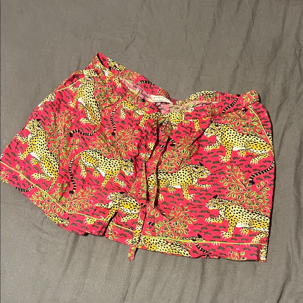 Printfresh Pink Leopard Print Women's Pajama Shorts